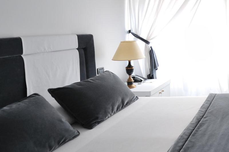 White House Hotel Foggia Chambre photo