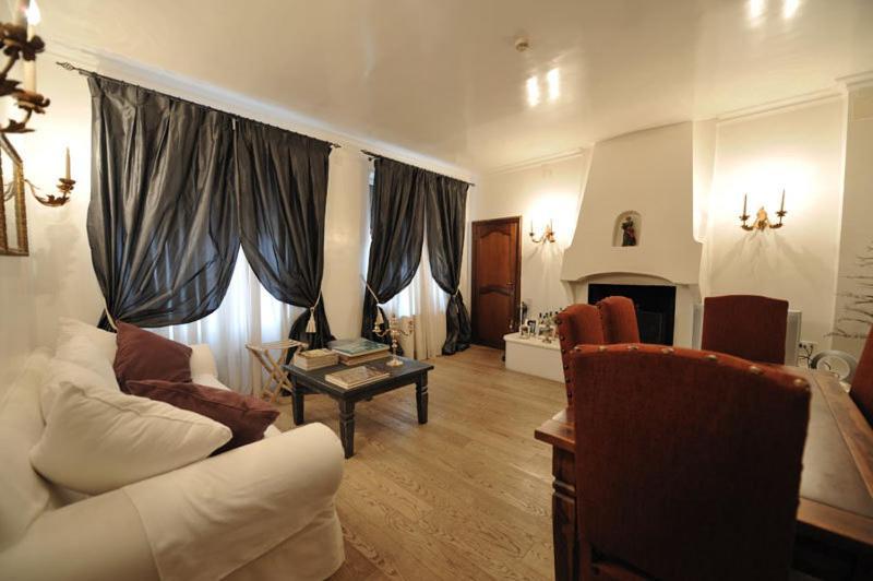 White House Hotel Foggia Extérieur photo