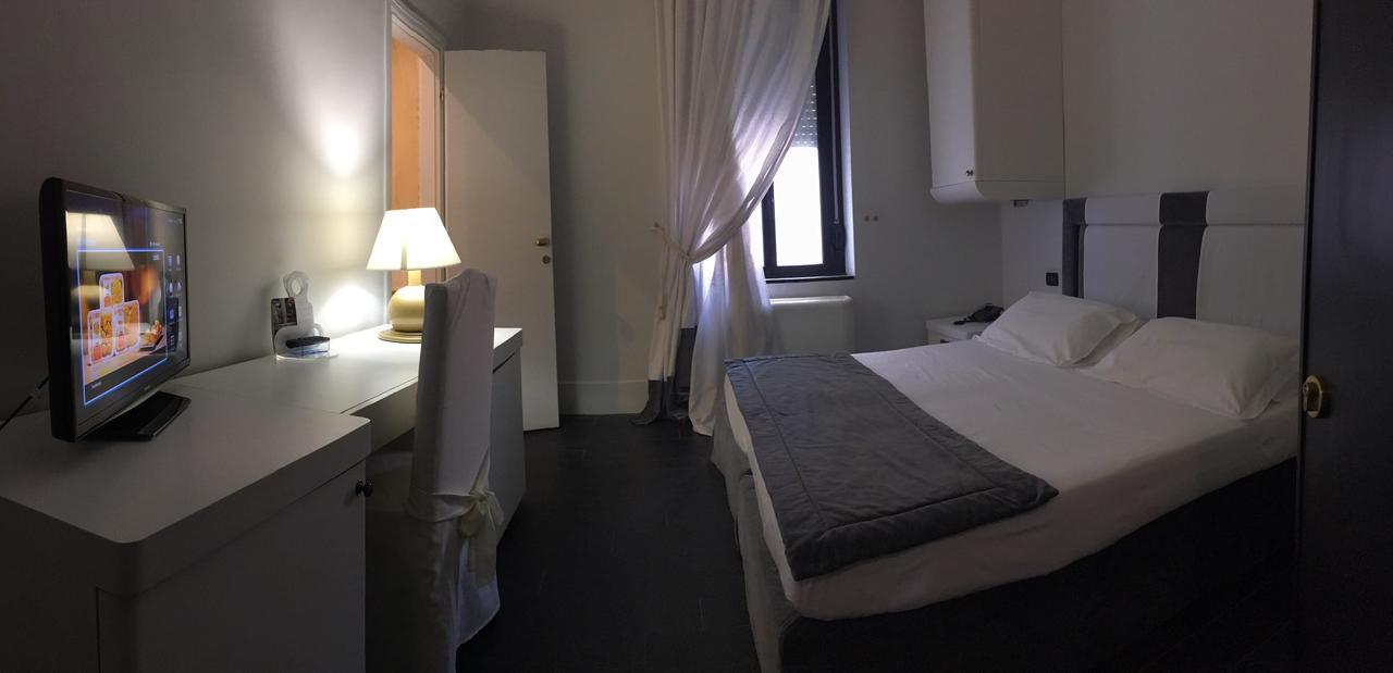 White House Hotel Foggia Extérieur photo