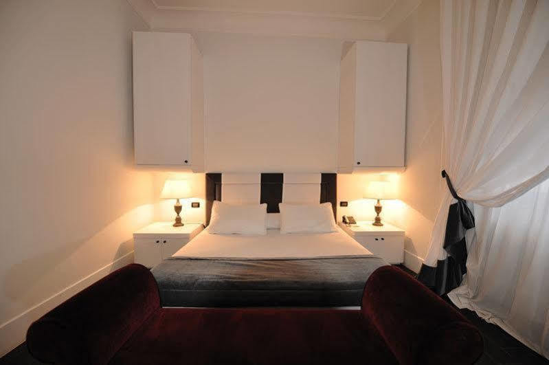 White House Hotel Foggia Extérieur photo